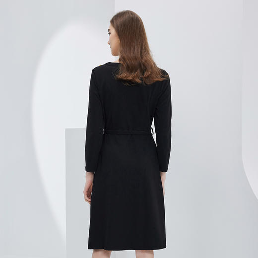 PE8A2斯尔丽瑟俪2023春季新品收腰A摆设计感装饰扣显高显瘦气质连衣裙 商品图2