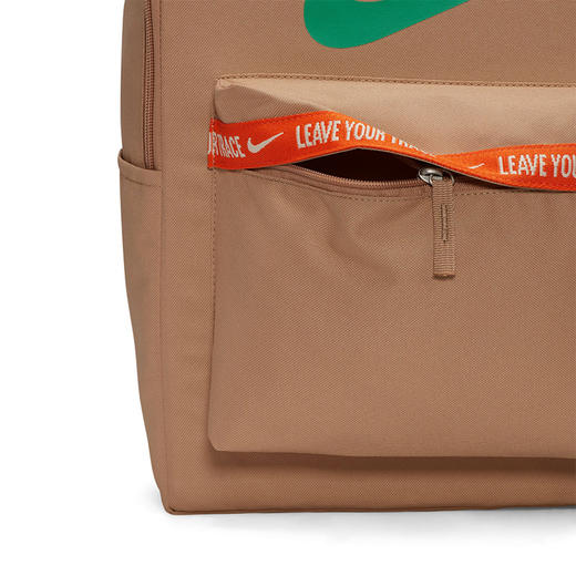 Nike Heritage 双肩包（25 升） DV6070 商品图4