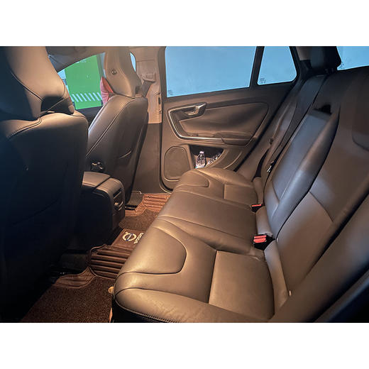 沃尔沃 V60 T5 智雅版【长租-深圳】 商品图4