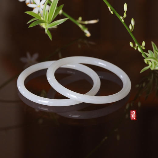 和田玉（白玉）手镯 —叮当镯（圈口请留言备注） 商品图4