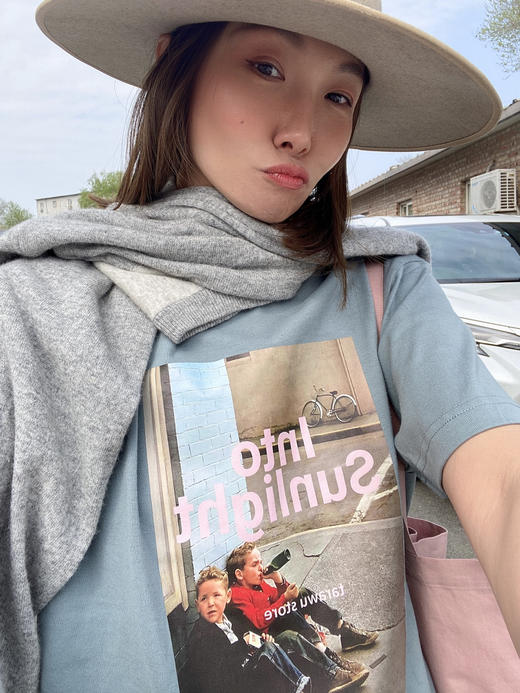 my t-shirt into sunlight 商品图0