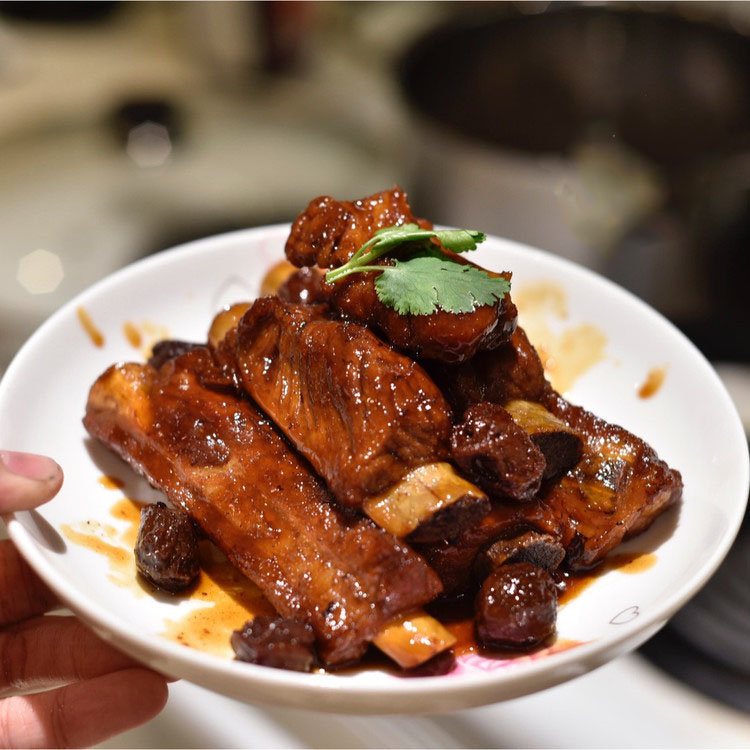 D大红门蜜汁排骨，5袋组合，二商集团出品，北京老字号，天然蜂蜜搭配新鲜排骨，天然香辛料入味，色泽诱人，口感香浓醇厚，好吃不腻D