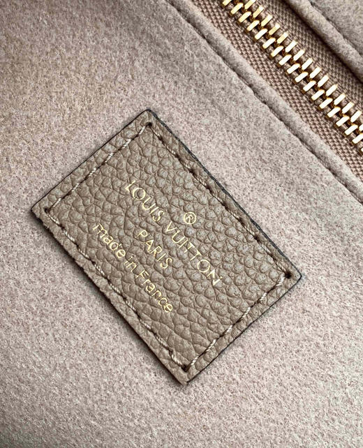 夏季特惠💰1200 原单LV M45659 女士挎包 商品图8