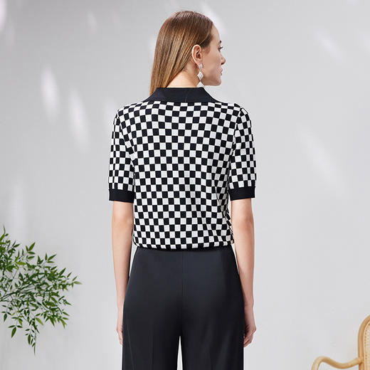 EITIE爱特爱夏季新款时尚气质棋盘格通勤翻领短款短袖针织衫B2301114 商品图5