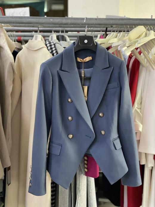 颈袖添香2024新款巴尔曼版型小西装雾霾蓝羊绒弹力透气单西 商品图4