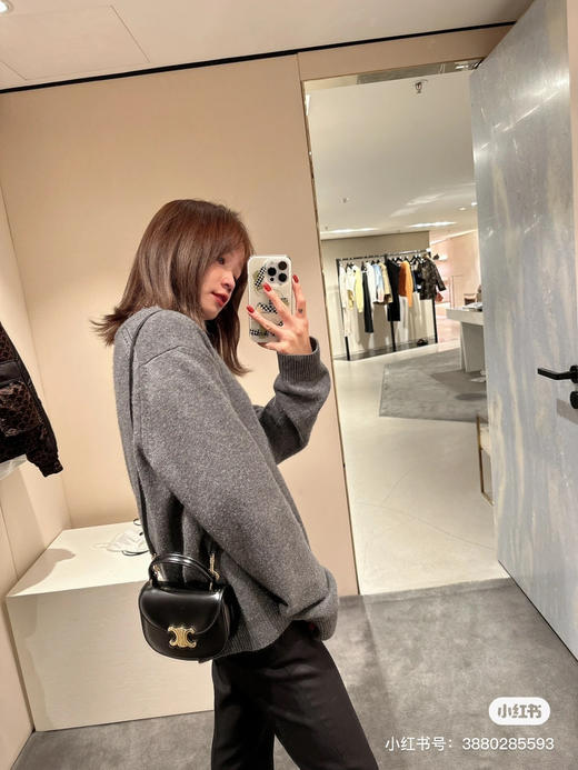 𝐜𝐞𝐥𝐢𝐧.𝐞 2023春季限定手提马鞍包 〰️黑色 商品图7