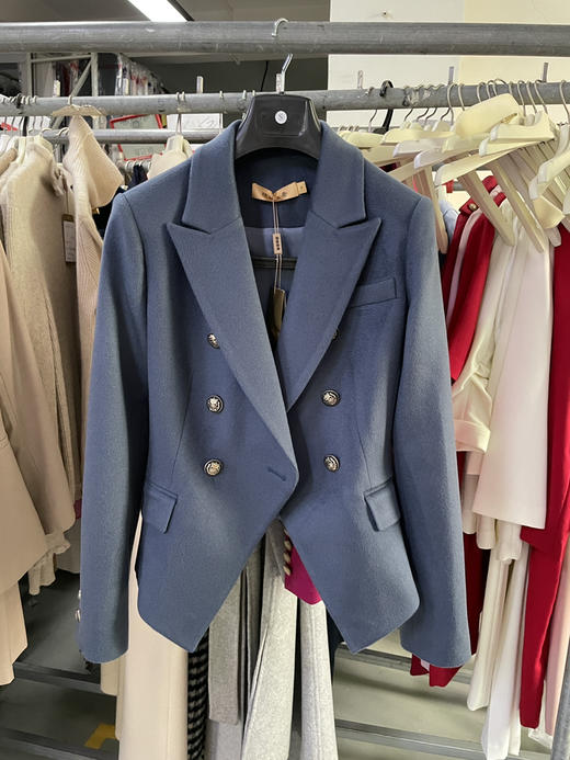 颈袖添香2024新款巴尔曼版型小西装雾霾蓝羊绒弹力透气单西 商品图3