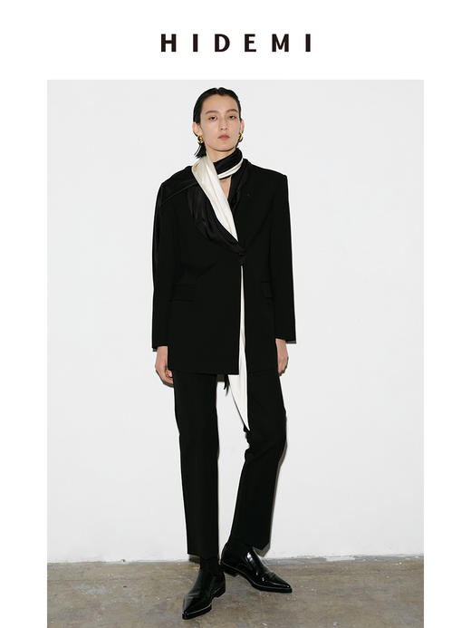 HIDEMI 极简双层双面缎面丝巾 黑色/白色 商品图9