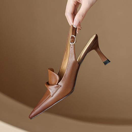 牛皮尖头显瘦配裙子高跟鞋，一字扣带细跟包头后空凉鞋DB-M5579 商品图5