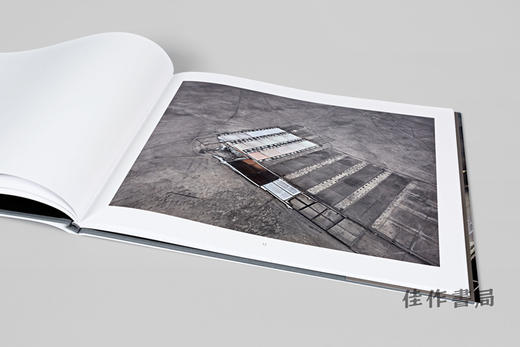 Edward Burtynsky: Salt Pans: Little Rann of Kutch、Gujarat、India / 爱德华·伯廷斯基：盐盘：印度古吉拉特邦库奇的小牧场 商品图4