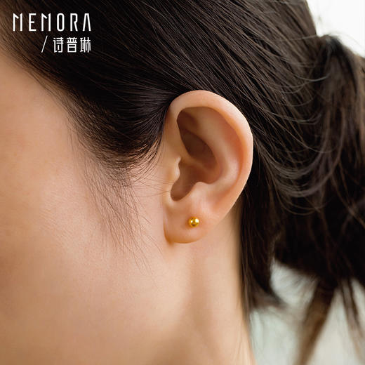 黄金耳钉女款古法足金圆珠养耳棒经典小金珠耳饰计价【按克计价黄金1】MEMORA诗普琳GEE01701（线上专供） 商品图4