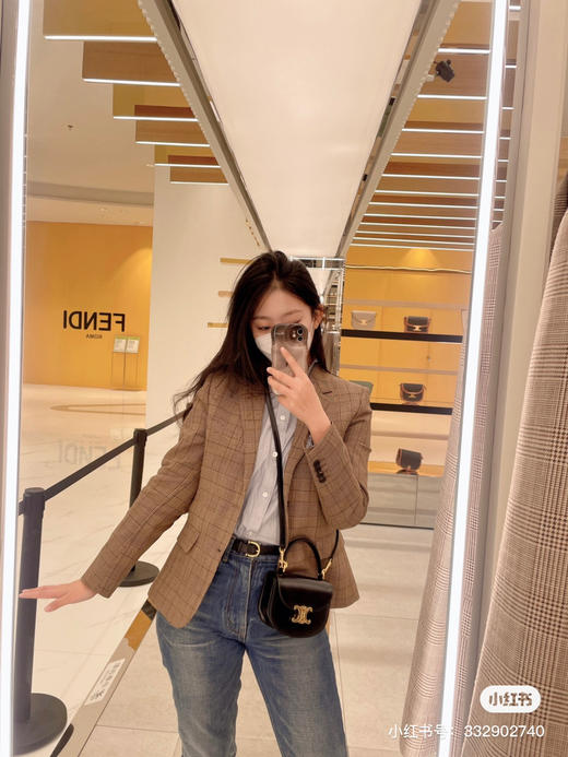 𝐜𝐞𝐥𝐢𝐧.𝐞 2023春季限定手提马鞍包 〰️黑色 商品图1