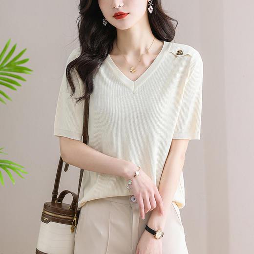 V领冰丝针织短袖t恤，夏装新款薄款鸡心领上衣洋气半袖小衫CC-SY8333 商品图7