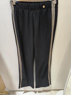 3楼康尼威直筒微喇休闲西裤货号23028黑色