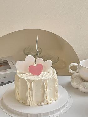 简约爱心蛋糕 一鲜奶动物奶油蛋糕
