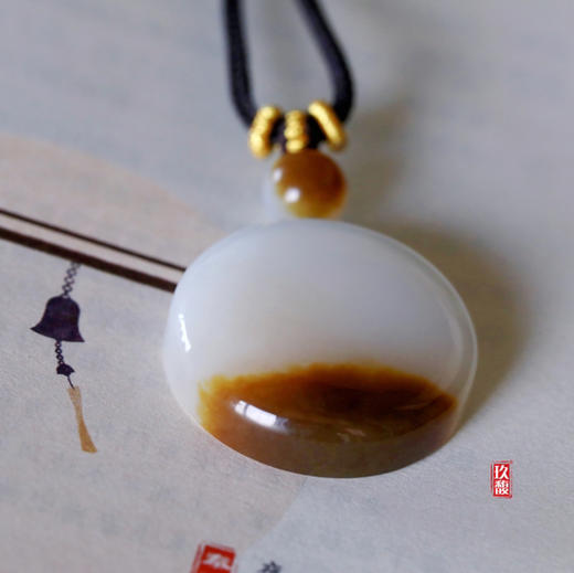 和田玉（糖羊脂玉）挂件--旭日东升21.75g(带绳) 商品图6