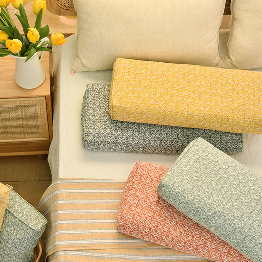 心形花束系列荞麦壳长方枕高端全荞麦壳护颈枕 商品图0