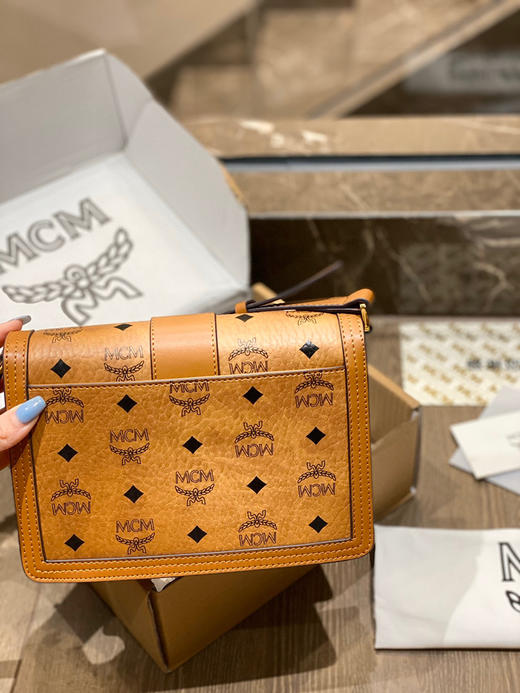 mc早春方形邮差新小号 商品图7