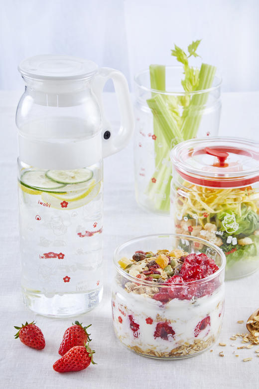 百年耐热玻璃品牌——iwaki怡万家臻品冷水壶和风2件套（800ml+1.3L）一大一小满足家庭成员各种需求 耐热温差 120℃ 不易破碎 安筌系数篙  获得GOOD DESIGN优良设计大奖 商品图7