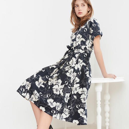 【纯棉印花连衣裙】23年春夏新品女士中长款连衣裙时尚V领系带裙子 商品图1