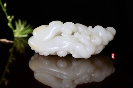 和田玉（羊脂玉）籽料摆件--灵芝童子 409.81g 商品图2