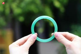 [ 清福 ]  东陵玉手镯 | 绿意盎然，碧水春色，恬静又诗意