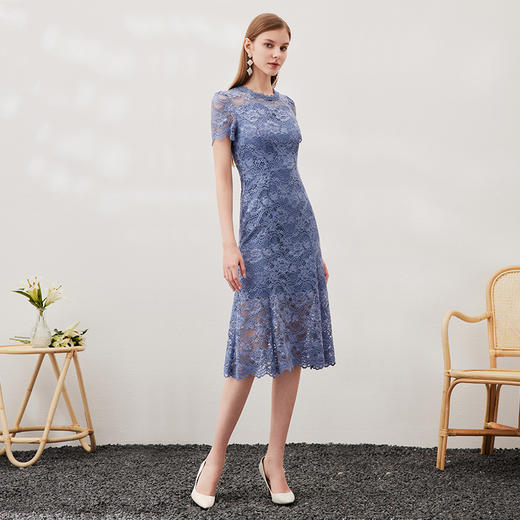 EITIE爱特爱夏季新款洋气镂空蕾丝显瘦收腰连衣裙女裙7007732 商品图3