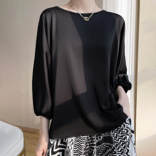 邢沐阳-2023年春夏新款丝滑缎面九分袖女士T恤宽松百搭上衣气质半袖衫五色可选 商品图3