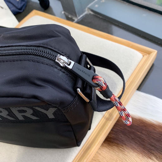 挎包。22 x 11 x 16.5cm 商品图3