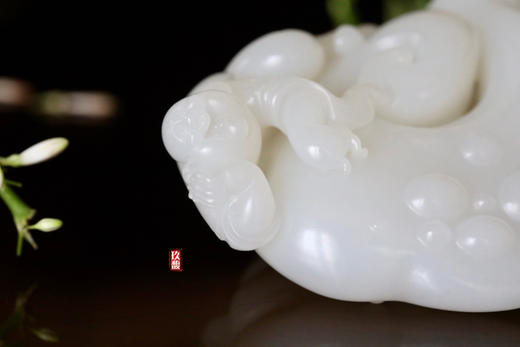 和田玉（羊脂玉）籽料摆件--灵芝童子 409.81g 商品图4