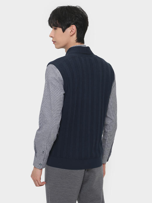 callisto深蓝电脑机提花羊毛青果领针织马夹 FRVST003C 商品图2