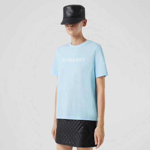 BURBERRY 巴宝莉 女士徽标印花棉质圆领短袖T恤 浅蓝色 8063581 A1397 商品图1