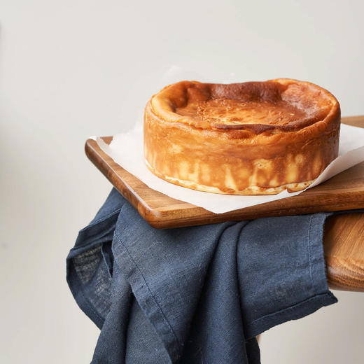 AKAK 巴斯克蛋糕  零食糕点甜品下午茶5寸巧克力椰脆蛋糕410g（保质期冷藏5天，冷冻15天） 商品图2