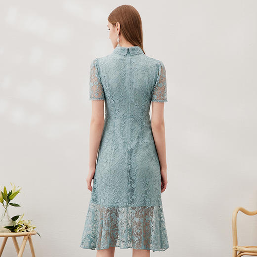 EITIE爱特爱夏季新款修身显瘦优雅蕾丝拼接印花连衣裙7007731 商品图4