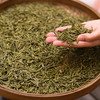 【爱茶人必抢魏老师金奖黄芽，蒙顶魏氏非遗手工黄芽！魏久淞亲制，一茶难求】四炒四包，芽条匀整  色泽嫩黄  芽毫显露  花香幽长  汤色黄亮透碧  滋味鲜爽 商品缩略图4