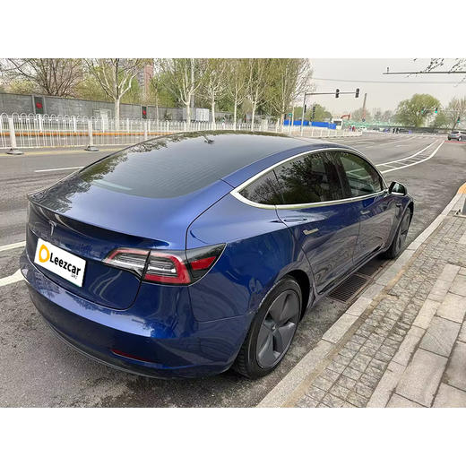 特斯拉 Model 3 标准续航后驱升级版【长租-北京】 商品图4