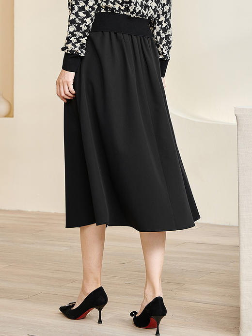 剩S/M 米思阳2026春季新款时尚气质黑色半身裙简约大方显瘦大摆裙子3579 商品图4