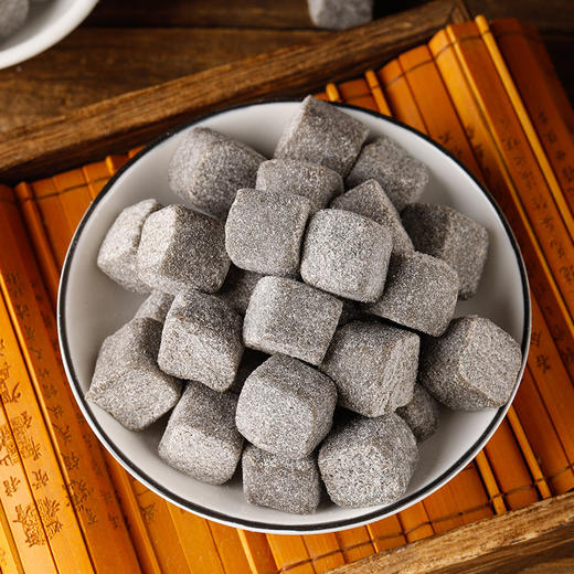 【以食养身！赤小豆茯苓薏湿糕】食养配方，远离湿气，给身体放个晴！薏苡仁芡实淮山药糕点250克罐装手工制作小零食健康 商品图1