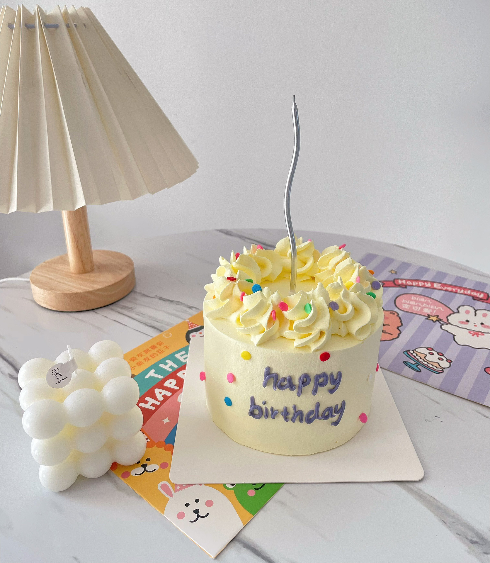 4寸Happy Birthday一鲜奶动物奶油蛋糕