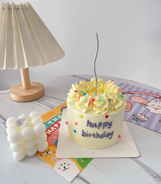 4寸Happy Birthday一鲜奶动物奶油蛋糕 商品图0