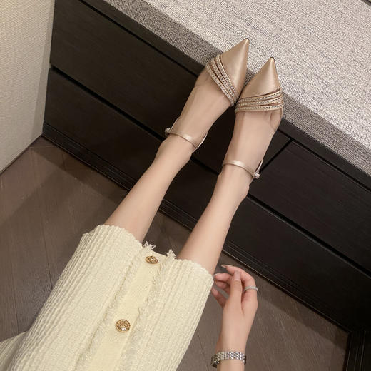 春季新款，尖头镶钻透明中跟凉鞋HCY-K3485 商品图2