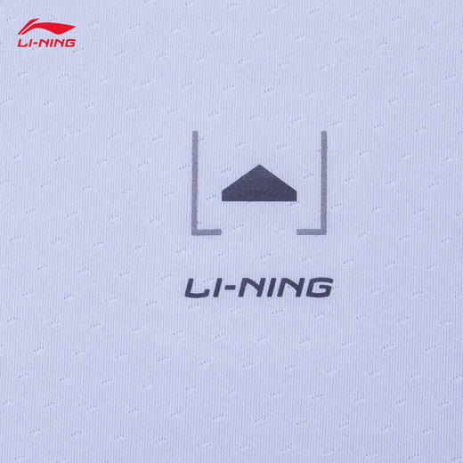 李宁（LI-NING）透气速干短袖T恤女子2023新款跑步系列反光运动上衣ATST082 商品图4