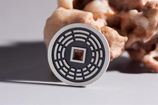 矩德泉坊 纯银手作   九字真言背八卦（3.8厘米版）539 商品图4