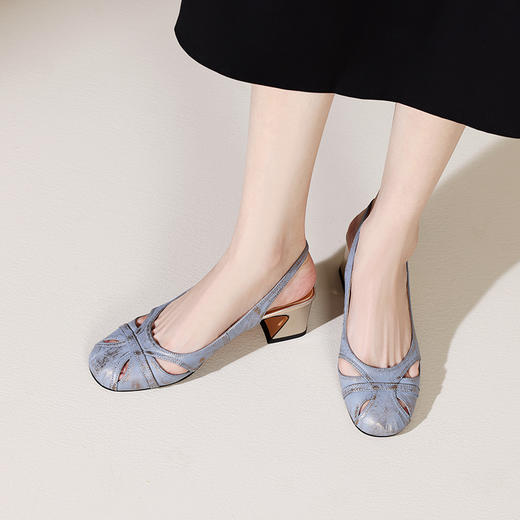 爆款舒适，软羊皮显腿白腿长包头凉鞋XHD-L2357 商品图2