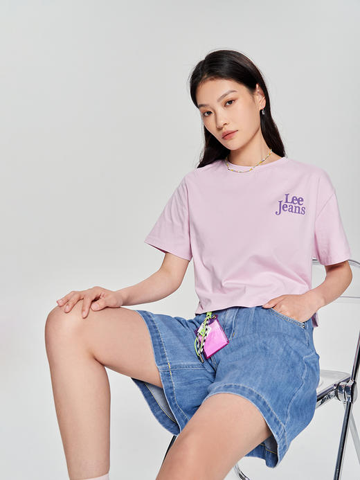 LEE 新品舒适短身款植绒印花女短袖T恤LWT0051473RT 商品图3