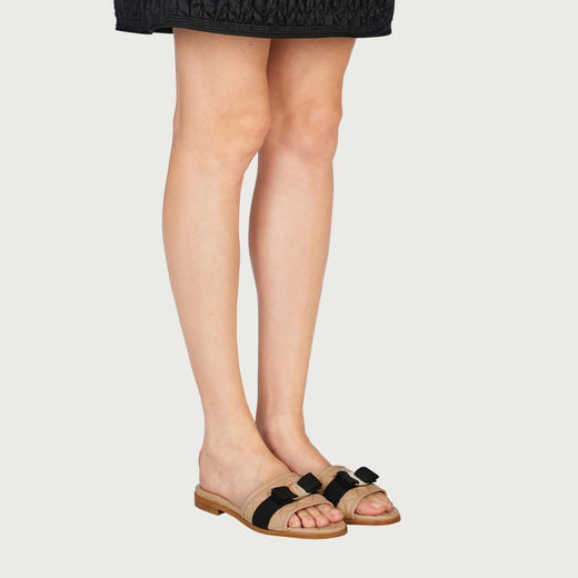 FERRAGAMO 菲拉格慕 女士皮革 VARA 蝴蝶结拖鞋 卡其色 754668 商品图3