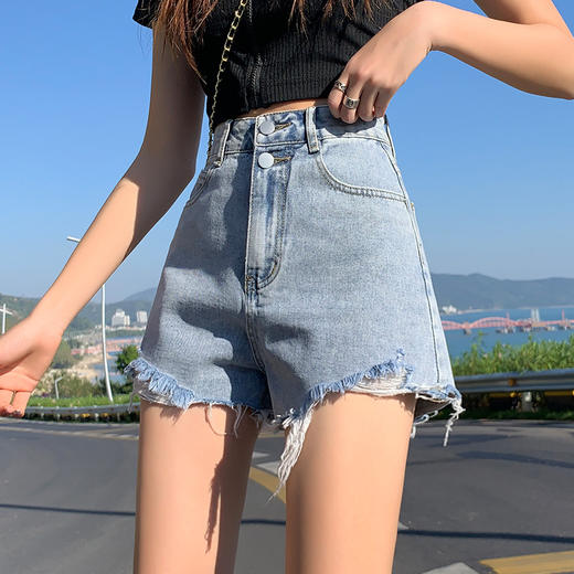 五一出游【夏日穿搭！显瘦显高大长腿】夏季新款高腰做旧复古辣妹穿搭毛边热裤女，原宿风休闲裤百搭高腰阔腿牛仔短裤，五分牛仔裤女时尚休闲热裤 商品图3