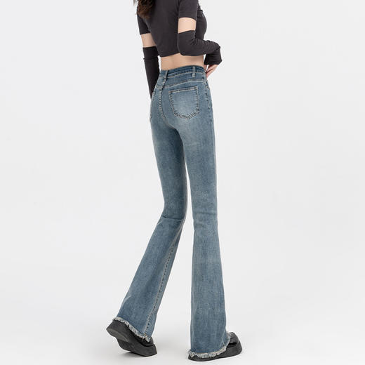 【显瘦高腰牛仔裤 穿出逆天大长腿！】2023新款时尚百搭，复古做旧毛边裤脚牛仔裤，宽松休闲，舒适亲肤，吸汗透气，抗皱耐磨，新款拖地修身高腰显瘦喇叭裤女 商品图2