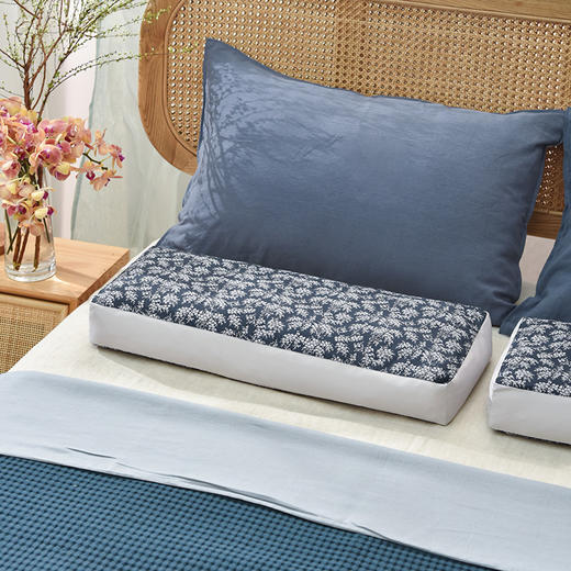 靛蓝雪松系列荞麦壳枕头高端全荞麦成人护颈枕 商品图3