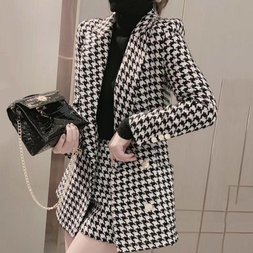【服装鞋包】秋冬气质女神范千鸟格两件套洋气时尚 商品图0